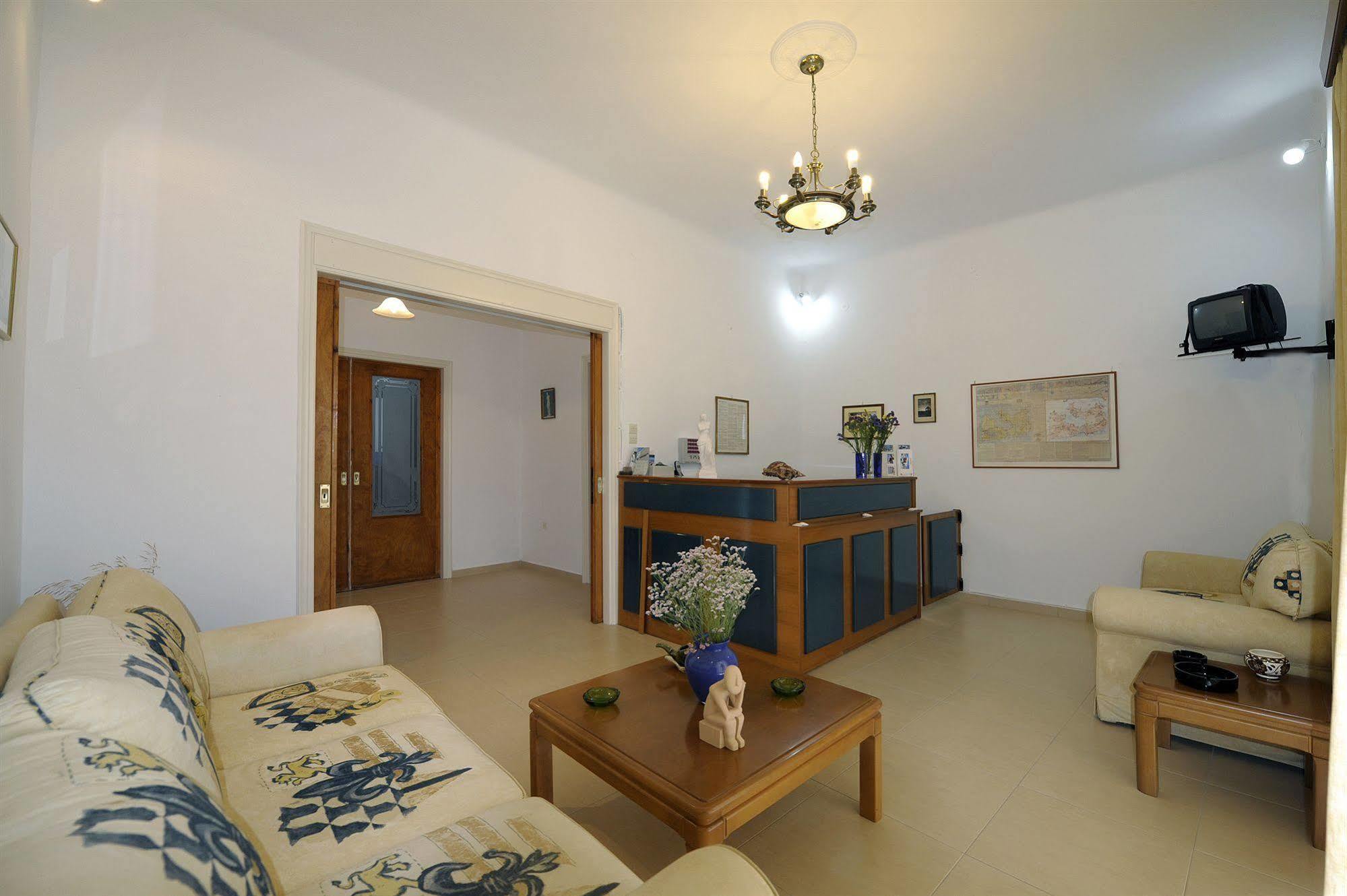 Corali Hotel Adamantas  Bagian luar foto